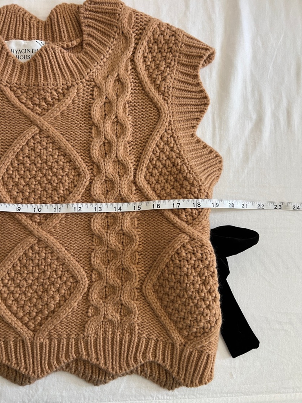 NWOT Hyacinth House Sweater Vest Sleeveless Cableknit Sz Small Tan - Picture 6 of 8
